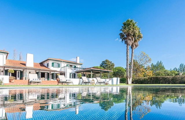 Magnificent Lisbon Coast Villa | 5 Bedrooms | Villa Jazz | Private Pool & Prefect for Large Families | Sintra