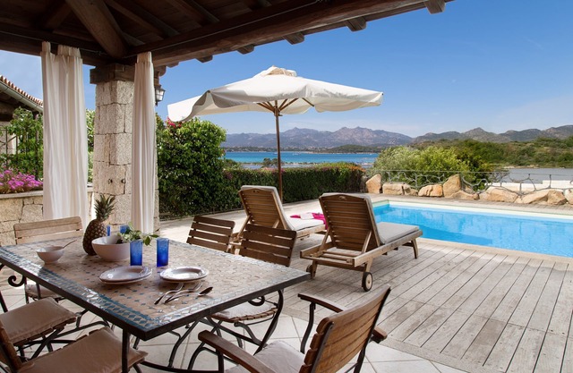 Marvelous in Front of Beach, Pool