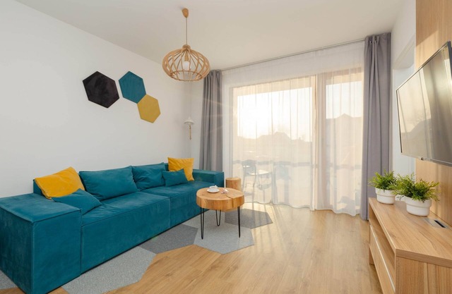 Marynarska 4A | Charming Apartment | Parking