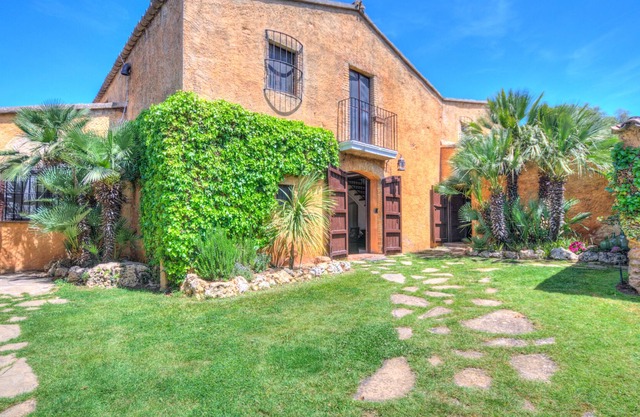 Masia Cal Mingo, in der Nähe Sitges, BCN. Charmante katalanische Land Villa in inmitten von Weinberg