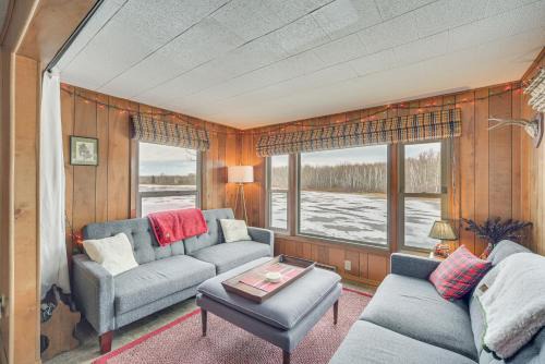 Mason Cabin with Private Dock on Marengo Lake!