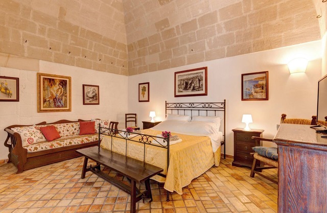 La Stornara - Apulian Ancient Holydafarm - Apartment "La Rosa"