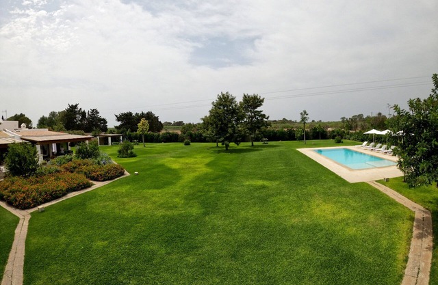 Im Salento die schöne Masseria San Rocco mit Schwimmbad und großem Garten