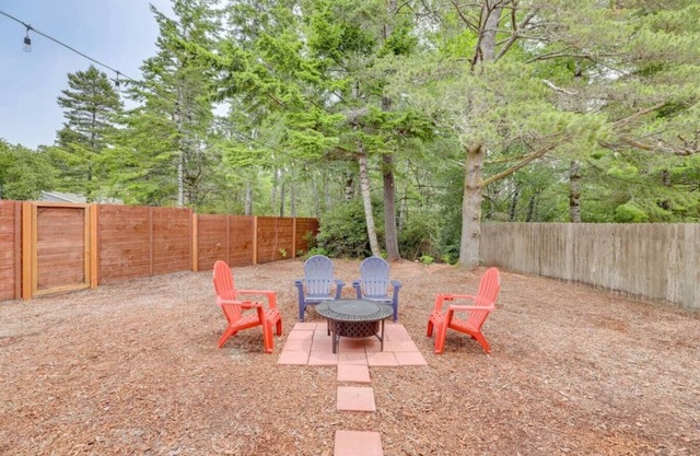 522) Massive 3 bedroom close to the water!
