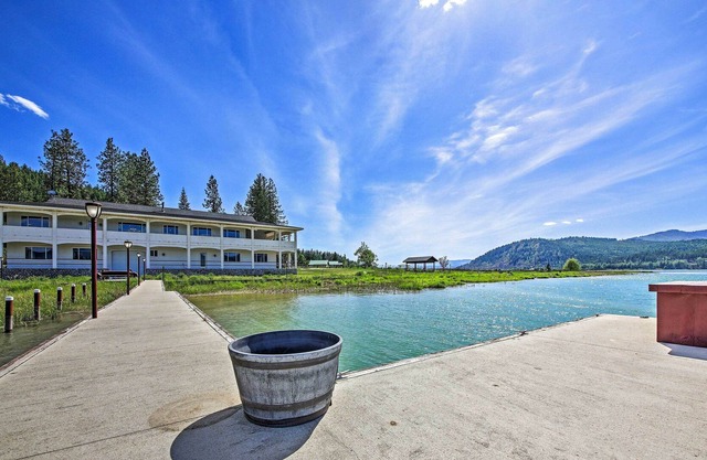 Evolve | Massive Getaway on Pend Oreille River!