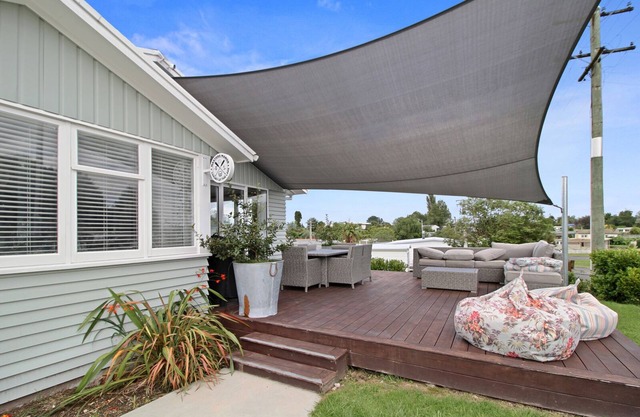 Masters Manor - Mangakino Holiday Home