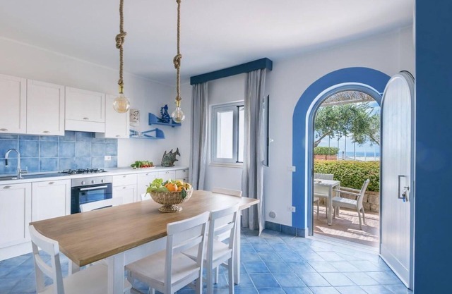 Matte - Wohnung mit Meerblick in der Ruve Bianche Residence mit Schwimmbad und Privatstrand