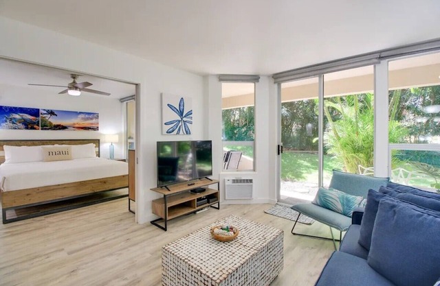Maui Banyan F103 Stunning 1 Bedroom Condo with AC