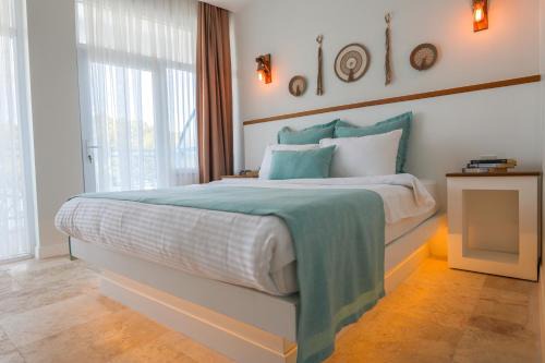 Mavi Cam Hotel Ayvalik