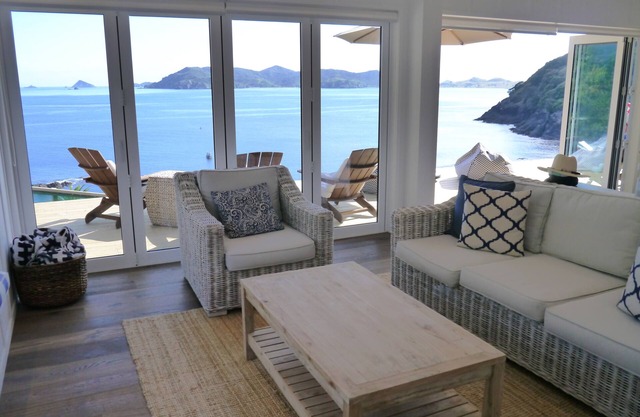 Mawhiti Beach House - unübertroffener Zugang zu 2 der schönsten Strände Neuseelands