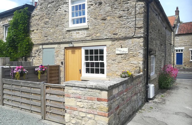 Mai-Häuschen, SNAINTON