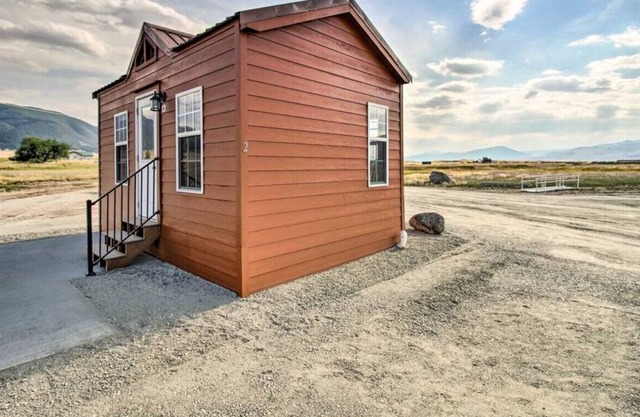 Mayfly 4 · Gigantic Views, Tiny Home, Mayfly #4
