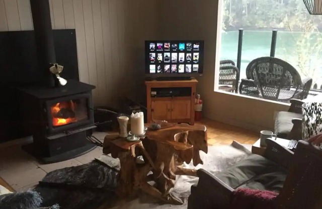 Mayne Island cozy Villetta Rental