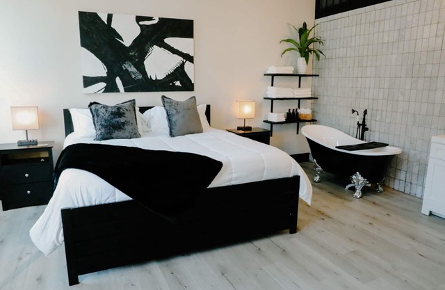 Mayor's Suite offers a cozy loft for rent with beautiful historical views