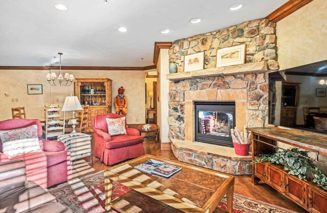 McCoy Peak Lodge Condo 108