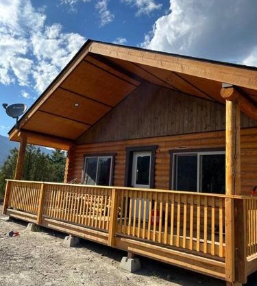 McDonald Cabin #3 next to YNP