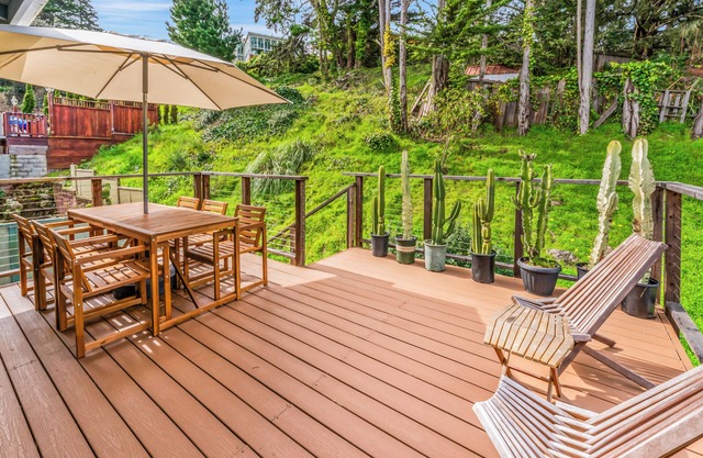 MCM Hillside Home + 15 mins to SF + Pet Friendly