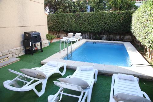 MD Chalet con piscina Mareny Beach