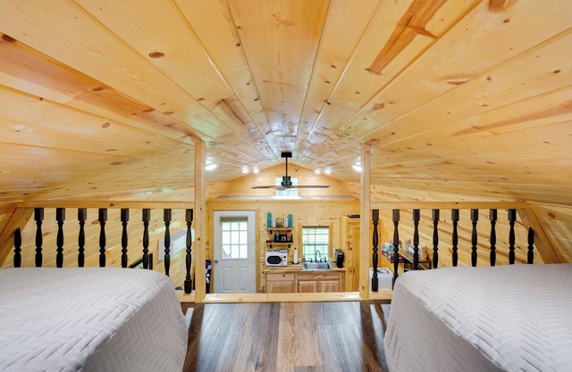 Mead Studio Cabin Near Lake Texoma & Marina!