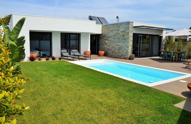 Meco Beach and Pool Villa