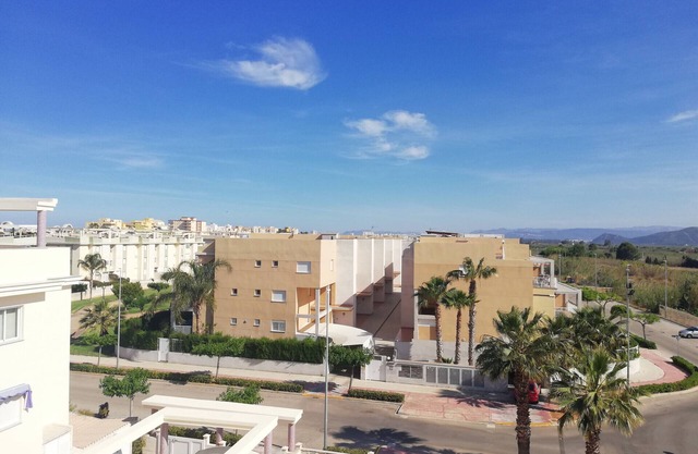 Familienwohn, pool, garage, won der terrasse Poolblick!