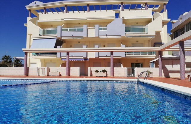 Mediterránea Bl.1 Esc.1 1ºC Solo Familias!