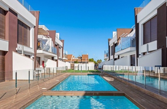 Mediterranean Flamingo Apartment