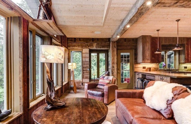 Meech Lake Lodge
