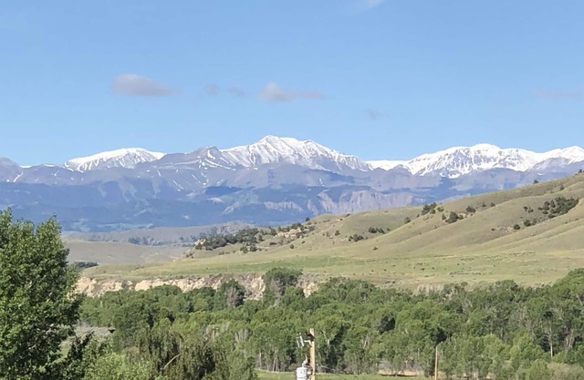 Meeteetse 3B/2B *Warm*Cozy* Great Views!*6 Adults+Kids under 18