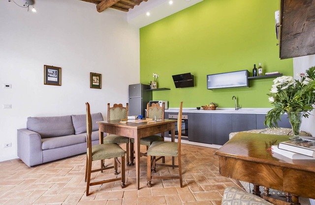 Megognano Estate - Carpentry Apartment