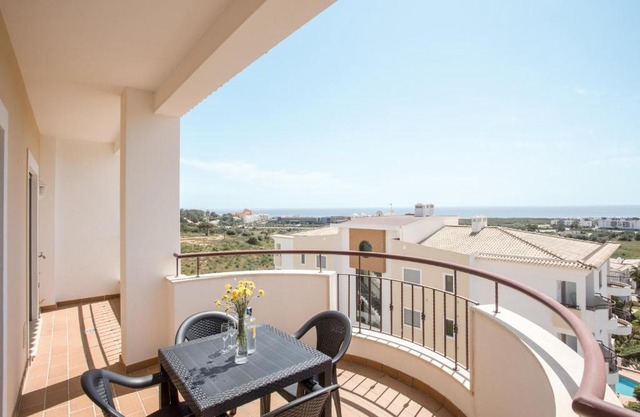 Meia Praia Beach Apartment