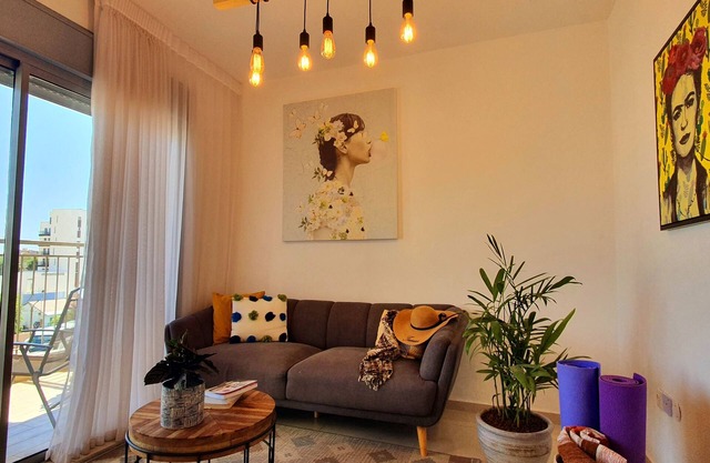 Melony Apartment
