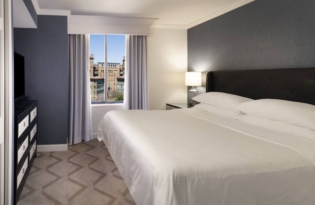 Melrose Georgetown Hotel One Bedroom Suite! Near White House