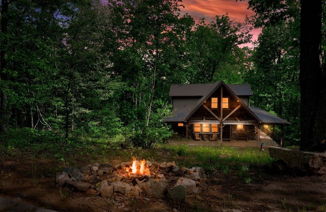 Memories in the Woods | Cozy Cabin Retreat on 5 Acres