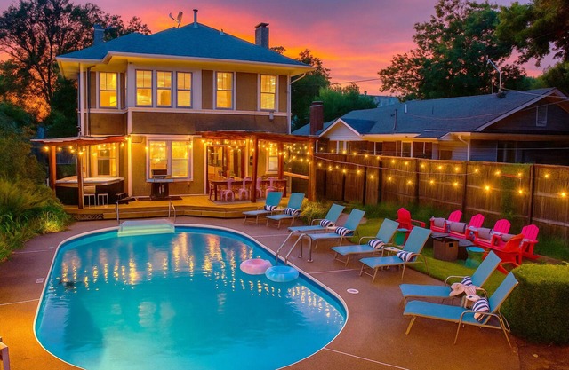 Memphis Belle - POOL, Hot Tub, Arcades, Fire Pit, Games & so much more!