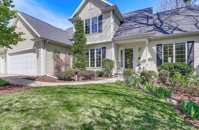Menasha Home w/ Patio - Walking Distance to Lake!
