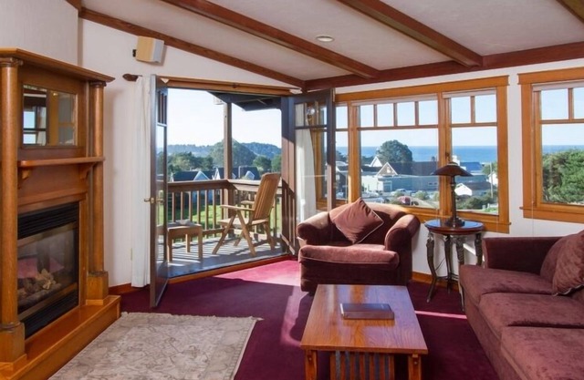 Mendocino View West