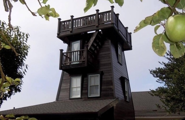 Romantische Mendocino Village Water Tower-Ocean & Gartenblick