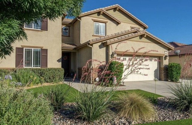 Menifee Lakes Home