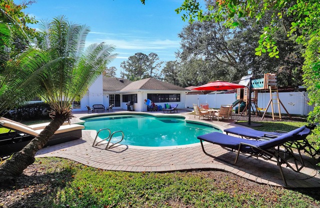 Mer-Mazing Poolside Estate