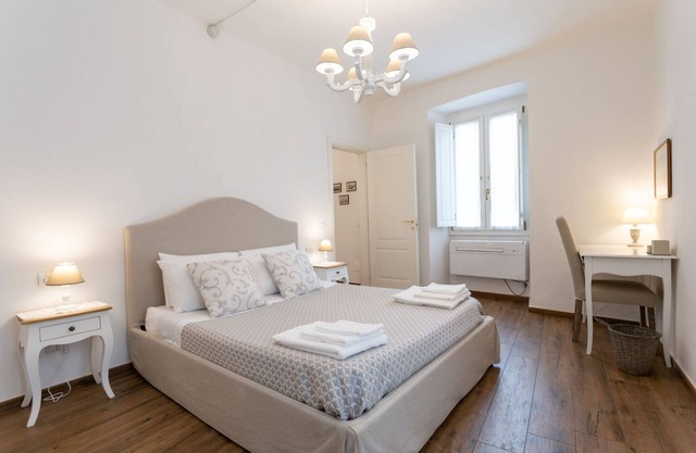 Mercatale Wohnung Altstadt Prato in der Toskana (WIFI, Klimaanlage)