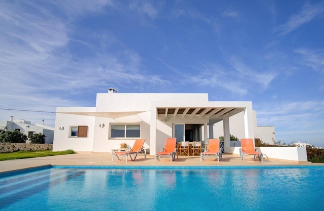 Mercedes - Warm and quiet villa without equal