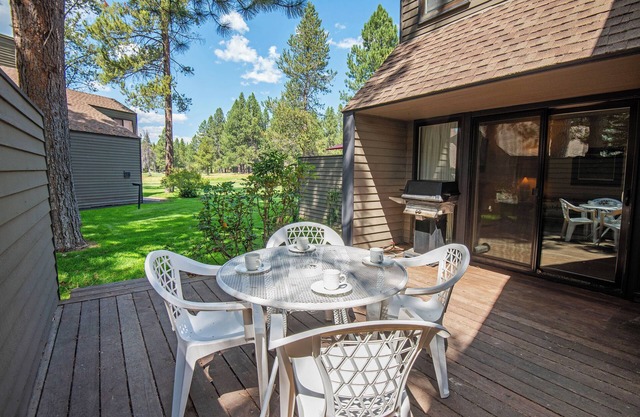 Meredith Lodging - Home with A/C, Dog Ok, Walking Distance to the SHARC!