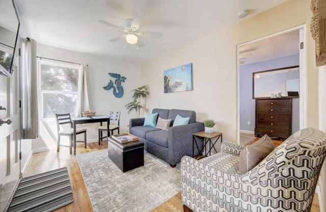 * Mermaid Cove + Bikes & Garage Parking!