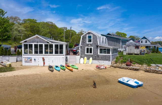 Mermaid House Bar,Sea-Deck,30' GLASS WALL,HOT TUB, E-BIKE