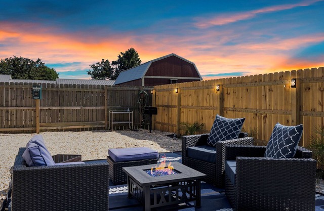 🧜🏼‍♀️Mermaid Kisses-St Andrews Charmer!! Sleeps 8 and 10 minutes to the 🏝️