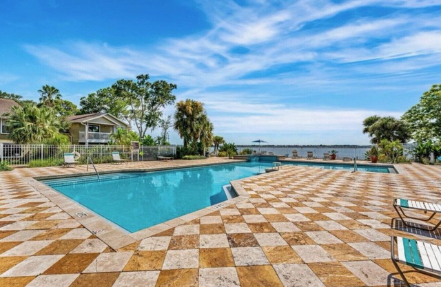 Merritt Island Sunset ~ Riverside Pool & Hot Tub
