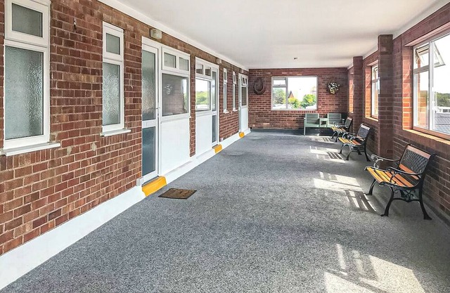 Merryfield & Sandfields Apartment