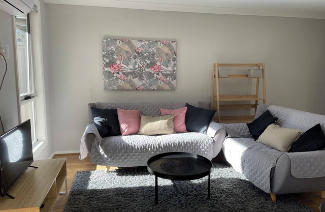 Mery's Place. Beautiful 2 bedroom Cottage 3min walk 2 Mortdale train station
