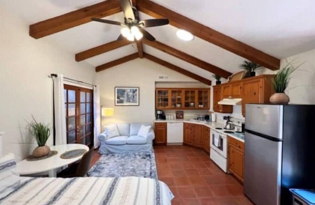Mesa Beach Studio-Newly Remodeled